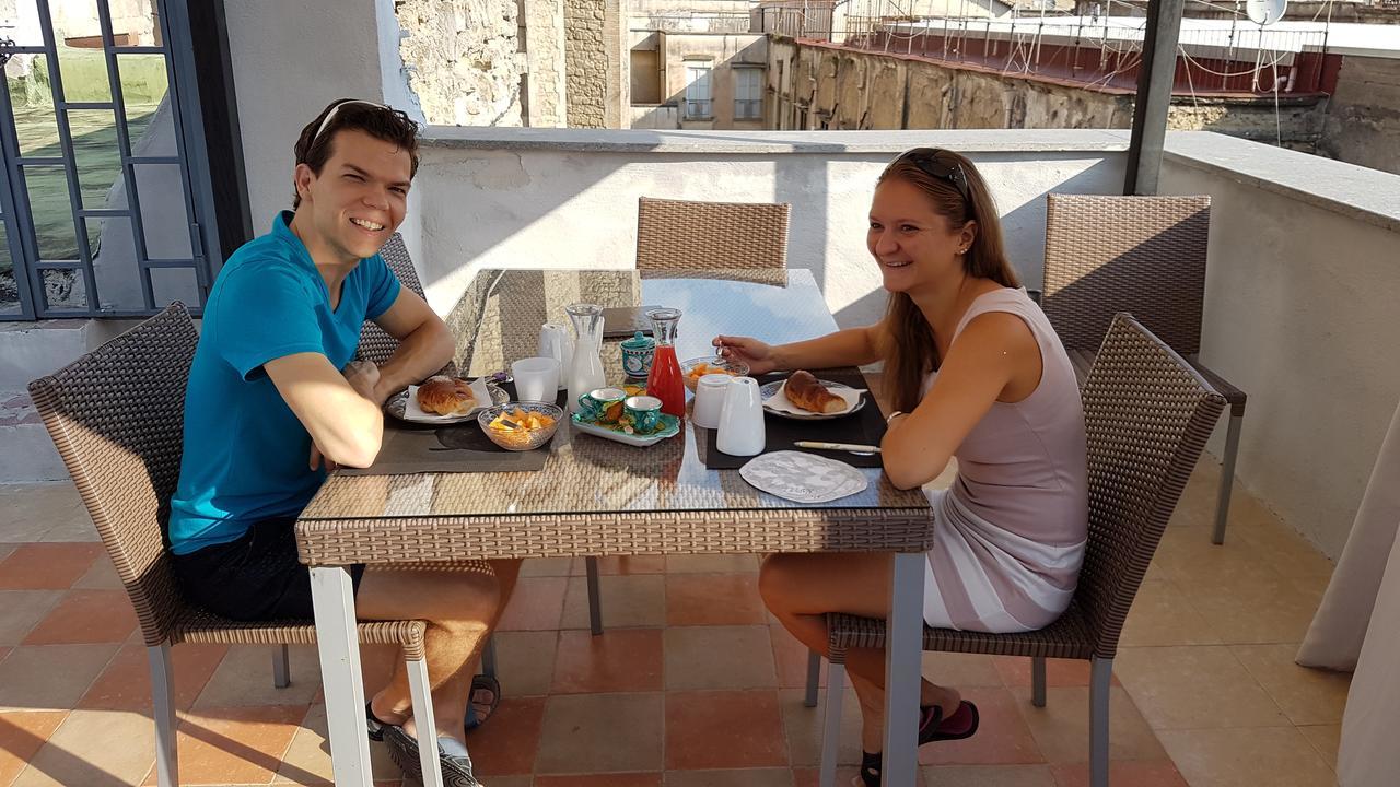 Il Miracolo Bed & Breakfast Наполи Екстериор снимка